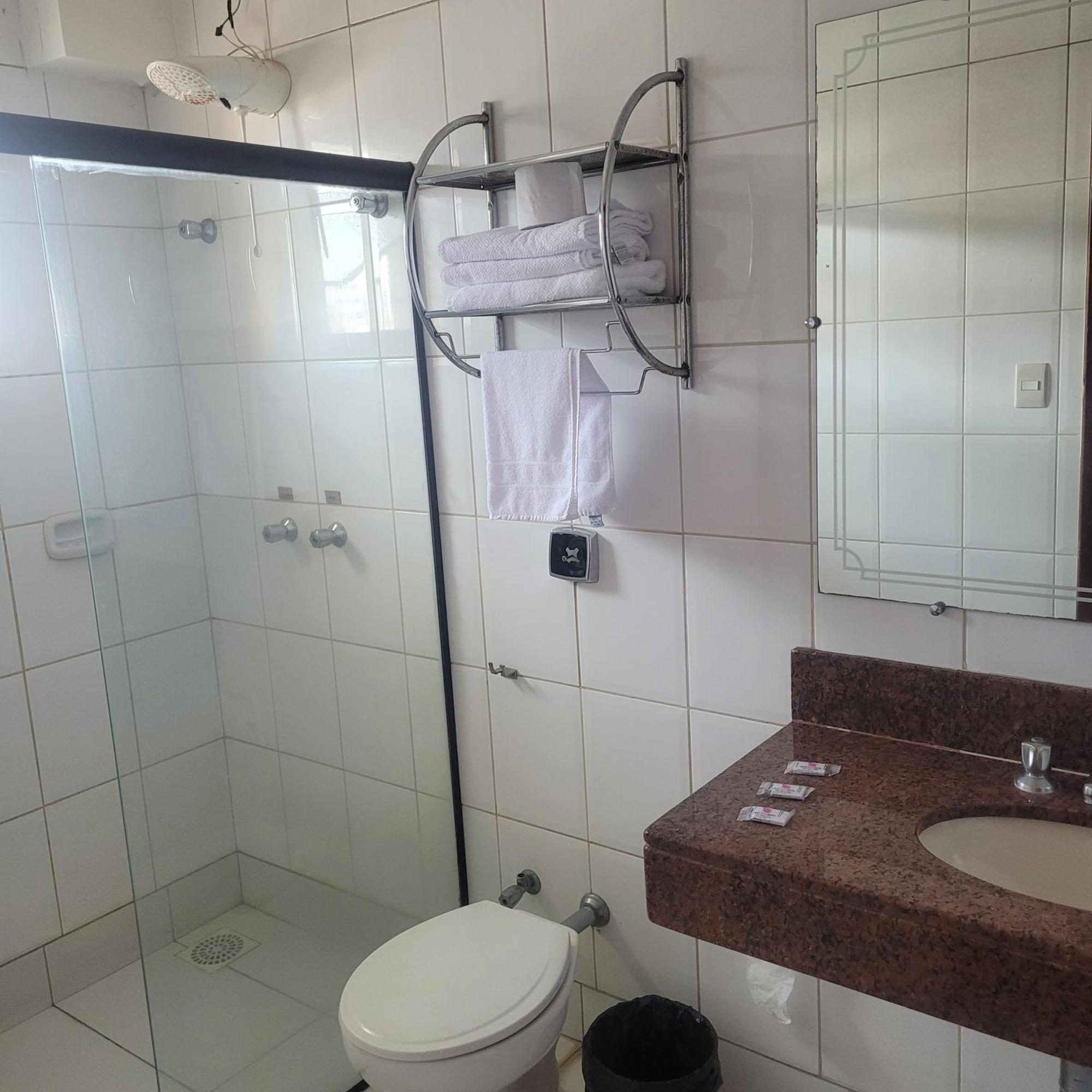 Gran Roza Hotel Patos de Minas Kültér fotó